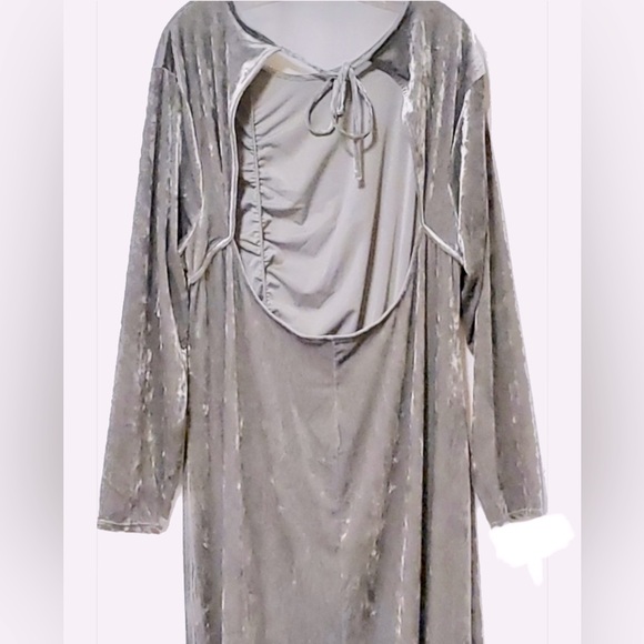 2X 3X 4X Future Collective Silver Velvet Ruched Open Back A-line Slit Target NEW - Picture 7 of 15